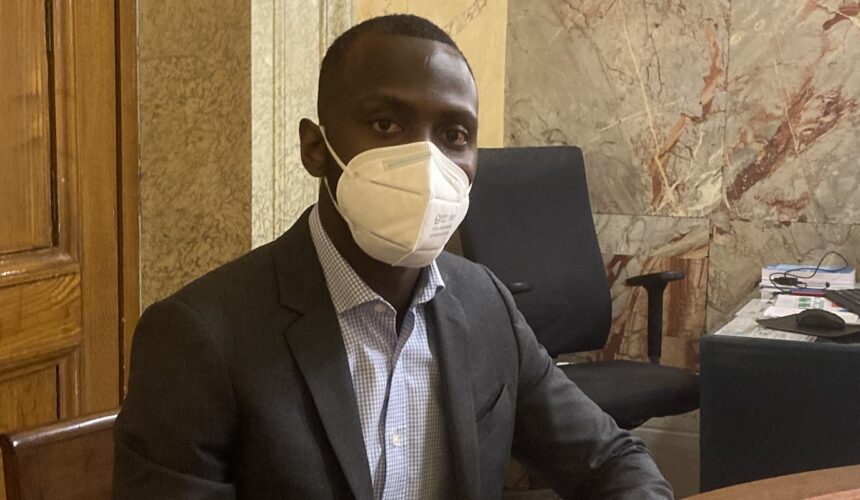 2 décembre, Assemblée nationale. Lenaïck Adam, député LREM de Guyane, auteur du rapport sur la vie chère en Outre-mer.