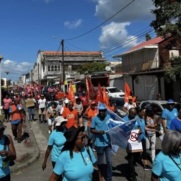 Mobilisation contre la réforme des retraites, dans les rues de Pointe-à-Pitre, 7 mars 2023. Photo : Alexandre Houda Guadeloupe 1ère