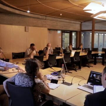 La délégation Outre-mer du Conseil économique social et environnemental (Cese) a adopté mercredi 11 octobre 2023 une série de préconisations destinées à faire baisser le coût de la vie pour les Ultramarins. La délégation Outre-mer du Conseil économique social et environnemental (Cese) a adopté mercredi 11 octobre 2023 une série de préconisations destinées à faire baisser le coût de la vie pour les Ultramarins.