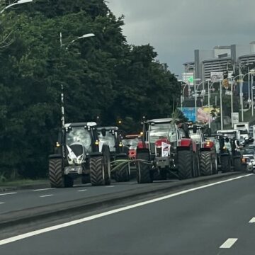 Opération escargot des jeunes agriculteurs le 15 février 2024 à Baie-Mahault et dans l'agglomération centre de Guadeloupe. Photo : DR