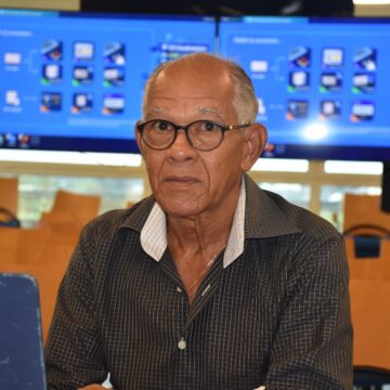 Edouard Geoffroy, auteur d’une analyse économique de la viabilité de la filière, vendredi 23 février 2024 à la Chambre d’agriculture de Guadeloupe. Les présidents de Région et Département étaient invités par les planteurs de canne en colère. Edouard Geoffroy, auteur d’une analyse économique de la viabilité de la filière, vendredi 23 février 2024 à la Chambre d’agriculture de Guadeloupe. Les présidents de Région et Département étaient invités par les planteurs de canne en colère.