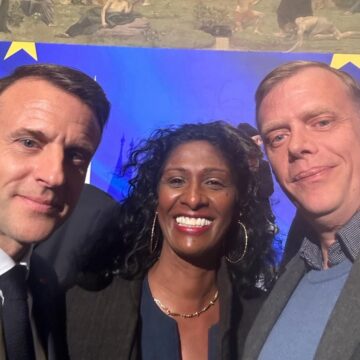 Le 25 avril, Maxette Pirbakas se fait photographier aux côtés du président de la République à Paris, à la Sorbonne, lors du discours sur l'Europe d’Emmanuel Macron. Photo : FB Maxette Pirbakas Député Le 25 avril, Maxette Pirbakas se fait photographier aux côtés du président de la République à Paris, à la Sorbonne, lors du discours sur l'Europe d’Emmanuel Macron. Photo : FB Maxette Pirbakas Député