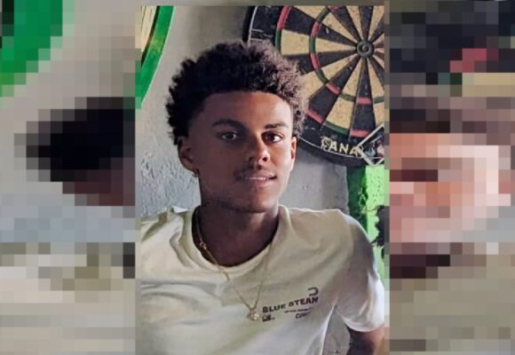 Adrien Weladji-Chebahi est lycéen-athlète en classe de terminale aux Abymes. A 18 ans révolus, et à quelques jours des épreuves du baccalauréat, il se prépare également à une autre grande première : voter aux élections européennes