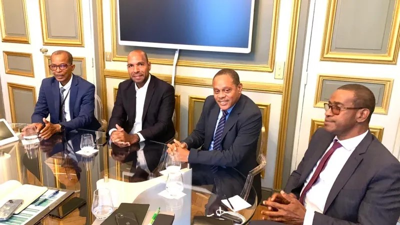 De gauche à droite : Elie Califer, Olivier Serva, Christian Baptiste et Max Mathiasin, députés de la 4ème, 1ère, 2ème et 3ème circonscriptions de Guadeloupe • ©Assemblée Nationale De gauche à droite : Elie Califer, Olivier Serva, Christian Baptiste et Max Mathiasin, députés de la 4ème, 1ère, 2ème et 3ème circonscriptions de Guadeloupe • ©Assemblée Nationale