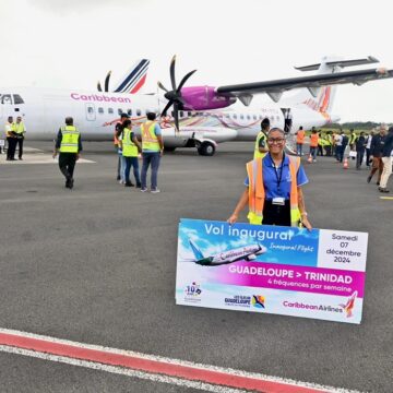 Ce samedi 7 décembre à midi, la Guadeloupe a accueilli le vol inaugural de Caribbean Airlines en provenance de Trinidad-et-Tobago. Photo : Aéroport Guadeloupe Maryse-Condé Ce samedi 7 décembre à midi, la Guadeloupe a accueilli le vol inaugural de Caribbean Airlines en provenance de Trinidad-et-Tobago. Photo : Aéroport Guadeloupe Maryse-Condé