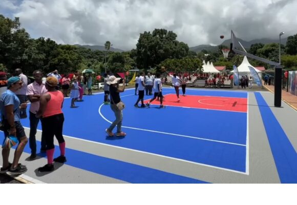 Inauguration du terrain de basket 3x3 et son club house à Saint-Claude le 25 juillet.