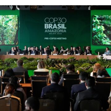 Cérémonie d'ouverture de la réunion pré-COP30 à Brasilia (Brésil), lundi 13 octobre 2025, ultime étape préparatoire au sommet climatique des Nations Unies qui se déroulera du 10 au 21 novembre 2025 à Belém (Brésil). Photo : Eraldo Peres / AP / Sipa Cérémonie d'ouverture de la réunion pré-COP30 à Brasilia (Brésil), lundi 13 octobre 2025, ultime étape préparatoire au sommet climatique des Nations Unies qui se déroulera du 10 au 21 novembre 2025 à Belém (Brésil). Photo : Eraldo Peres / AP / Sipa