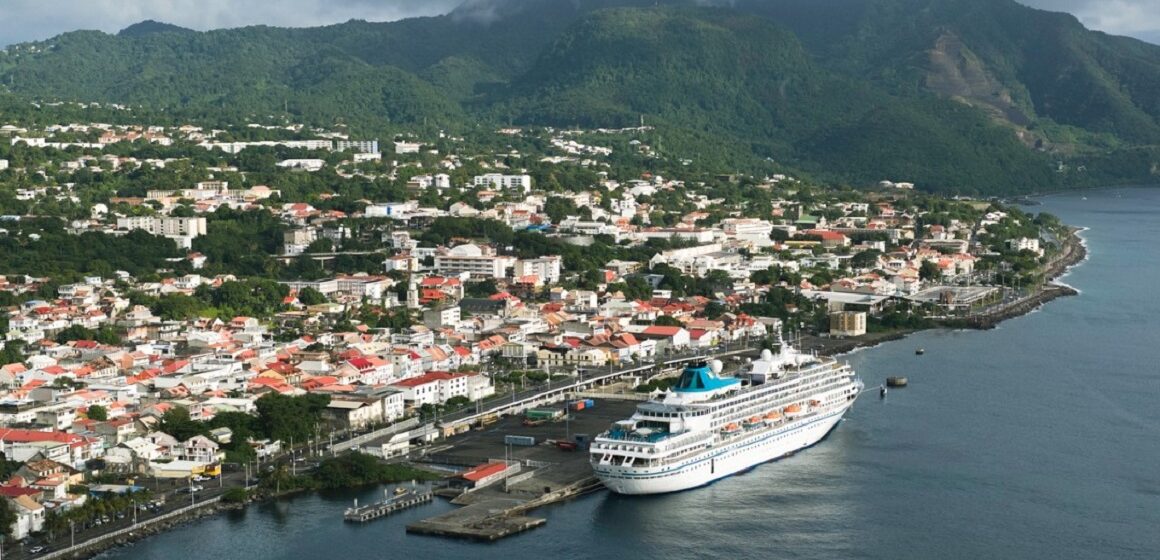 La saison des croisières 2025-2026 entre escales record et retombées limitées