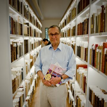 Bernard Hayot, président fondateur du groupe Bernard Hayot ici en janvier 2016 à l'occasion de l'inauguration du nouveau bâtiment de sa Fondation (Fondation Clément) à de Fort-de-France (Martinique). Photo : Stéphane Bisseuil / Sipa