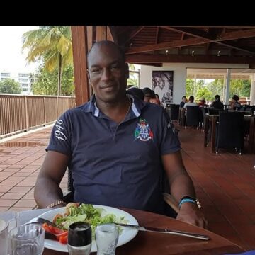 Cette photo non datée et non localisée, remise par la famille de Steeve Rouyar et obtenue le 8 septembre 2025, montre le ressortissant français Steeve Rouyar, arrêté au Togo après avoir été accusé de participation à des manifestations anti-gouvernementales. Photo : Handout / Steeve Rouyar's family / AFP Cette photo non datée et non localisée, remise par la famille de Steeve Rouyar et obtenue le 8 septembre 2025, montre le ressortissant français Steeve Rouyar, arrêté au Togo après avoir été accusé de participation à des manifestations anti-gouvernementales. Photo : Handout / Steeve Rouyar's family / AFP