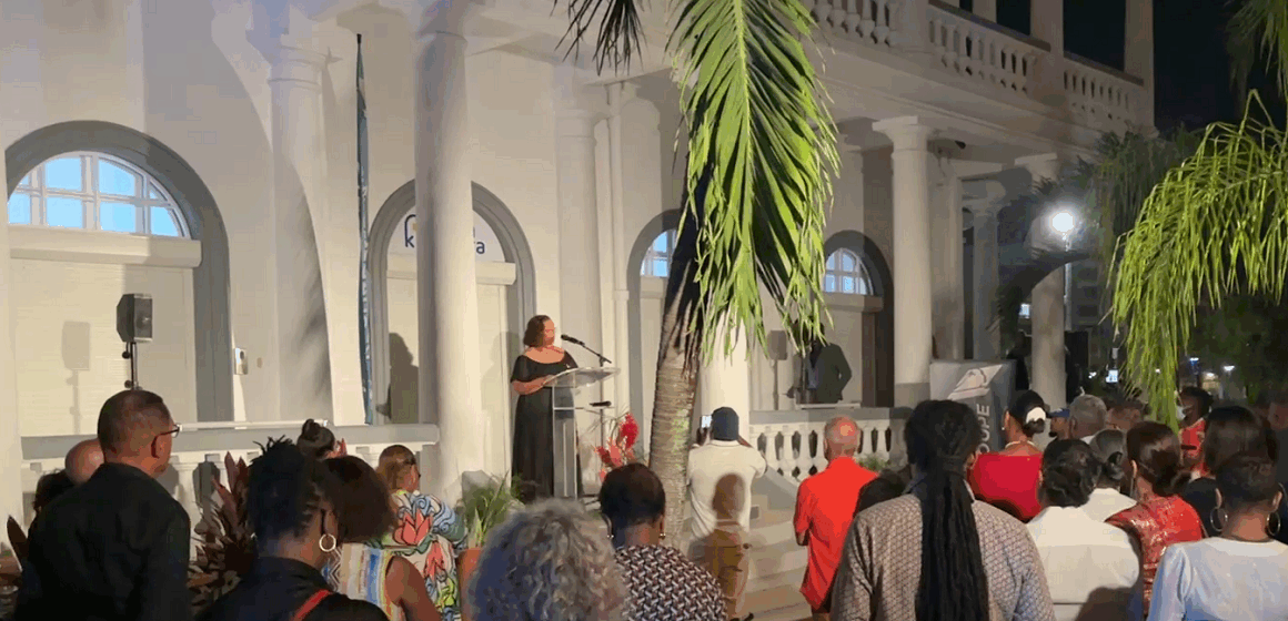 Les discours d'inauguration sur le parvis de la Maison Karukéra à Pointe-à-Pitre, marquent la renaissance officielle de ce bâtiment de 1927 en siège de l’action touristique du conseil départemental. Photo : Conseil départemental de Guadeloupe Les discours d'inauguration sur le parvis de la Maison Karukéra à Pointe-à-Pitre, marquent la renaissance officielle de ce bâtiment de 1927 en siège de l’action touristique du conseil départemental. Photo : Conseil départemental de Guadeloupe