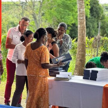 Cérémonie de remise de médailles aux agents de Capesterre-Belle-Eau, le 28 janvier 2026. Photo : Ville de Capesterre-Belle-Eau Cérémonie de remise de médailles aux agents de Capesterre-Belle-Eau, le 28 janvier 2026. Photo : Ville de Capesterre-Belle-Eau
