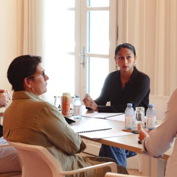 Lundi 16 mars 2026, les membres du conseil économique, social, culturel et environnemental de Saint-Barthélemy présentent leur rapport sur la culture. A gauche, Xavier Lédée président du conseil territorial de Saint-Barthélemy, à droite Alexandra Questel présidente du comité territorial du tourisme de Saint -Barthélemy. Photo : Collectivité Saint-Barthélemy